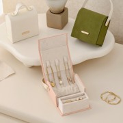 로페리아 휴대용 주얼리 보관 핸드백(0216477)